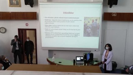 Son dakika haberi... Sağlık çalışanları, masal kahramanı ve palyaço kostümleriyle tedavi gören çocuklara bayram sürprizi yaptı