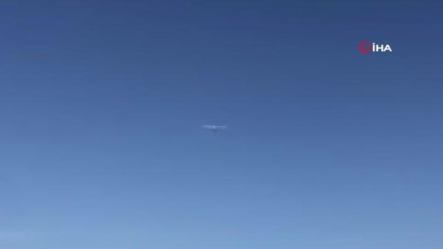 Çukurova Bölgesel Havalimanı'na acil iniş yapan uçak, bakımın ardından alandan ayrıldı