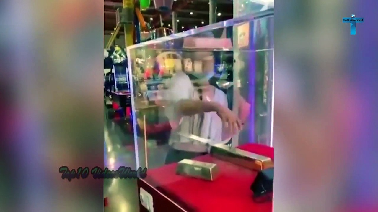 TOP 30 LUCKIEST PEOPLE CAUGHT ON CAMERA