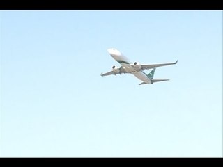 وزير الأشغال حل قضية المراقبين الجويين  -  ألين حلاق