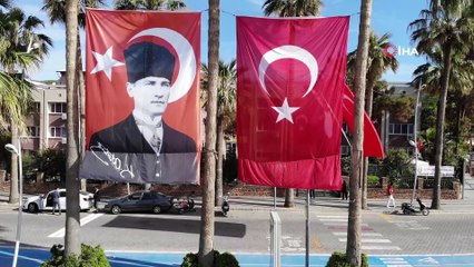 Marmaris’te konvoylu 23 Nisan kutlaması