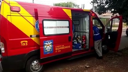 Menino de cinco anos bate cabeça em muro e fica ferido