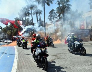 Son dakika! MARMARİS POLİSİ ARAÇ KONVOYU İLE 23 NİSAN'I KUTLADI