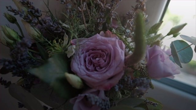 The Professional Trick My Grandmother Taught Me for Arranging Flowers At Home