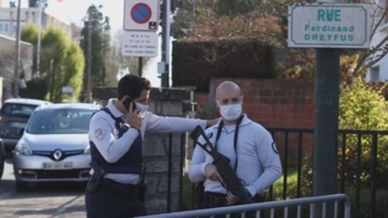 Una policía muere por ataque islamista en Francia