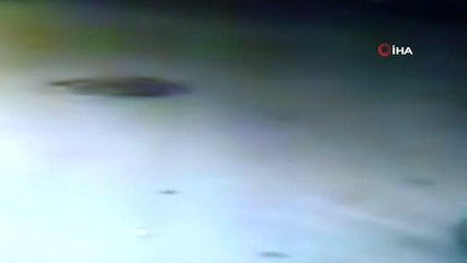 Motosiklet hırsızı bu kez tam ekipman geldi: Hırsızlık anları kamerada