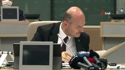 Bakan Soylu, ' Şahsın Türkiye'deki bankalarda bulunan 31 milyon lirasına el konuldu'