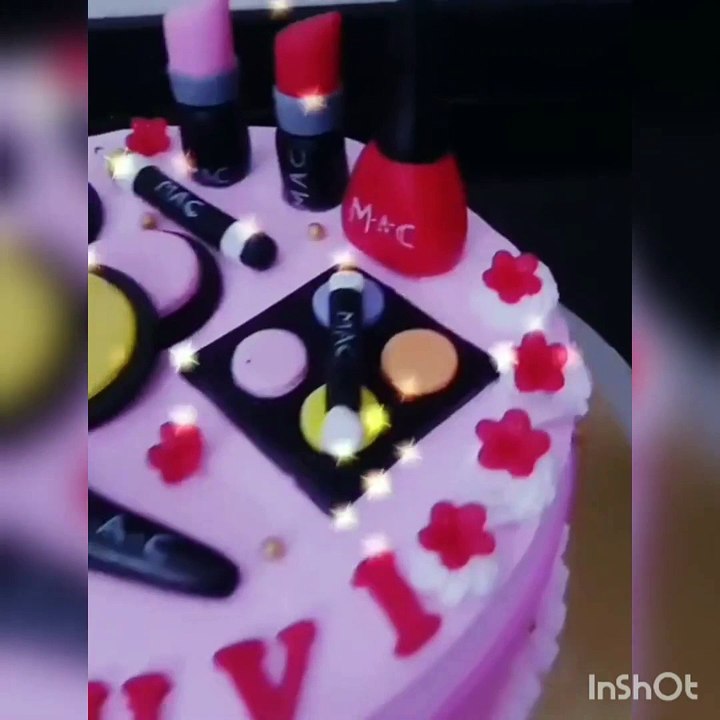 Mac Makeup Set Cake