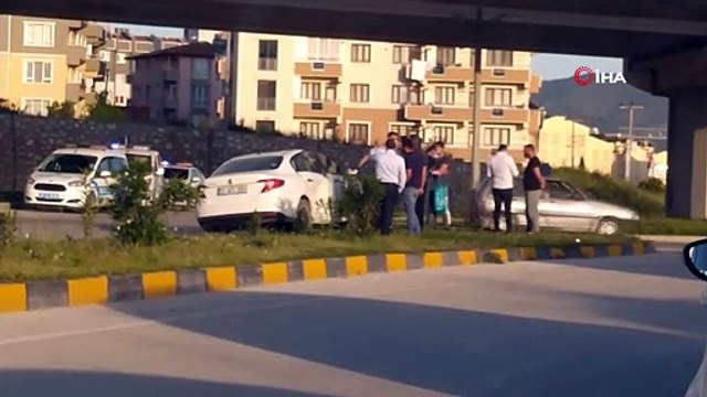Hatay’da polis aracı ile sivil araç çarpıştı: 4 yaralı