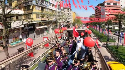 Bursalı çocuklara 23 Nisan sürprizi