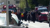 Hombre mata a cuchilladas a policía cerca de París en presunto ataque terrorista
