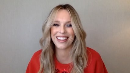 Jessica McNamee | Performance Review