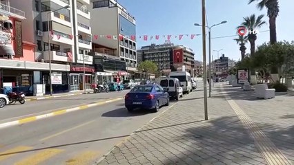 Kuşadası'nda vatandaşlar kısıtlamaya uydu, evde kaldı