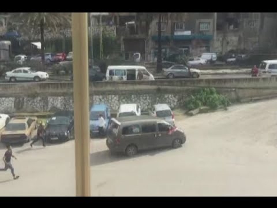 تيار المستقبل... إشكال بالعصي والحجارة في جونيه- نعيم برجاوي