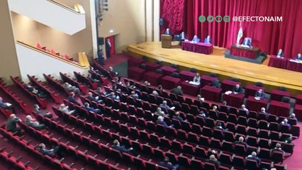 “Genios” de la vacuna políticos abusan de su poder para inocularse primero que los más vulnerables