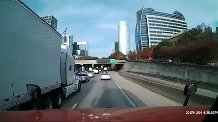 Dev itfaiyeden hayran bırakan şerit değiştirme manevrası