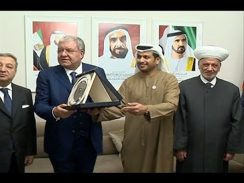 السفير الإماراتي حمد سعيد الشامسي يكرّم الوزير نهاد المشنوق - عنان زلزلة