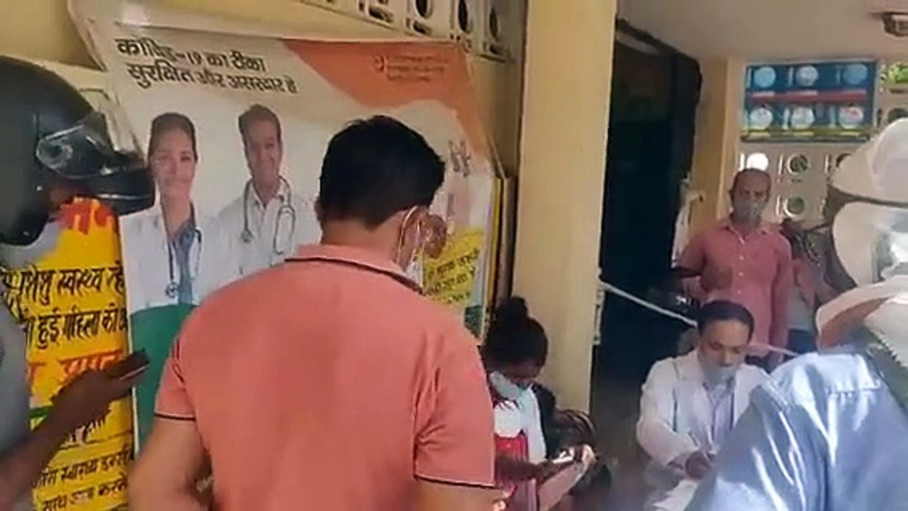 कोरोना जांच व टीकाकरण में लोगों का उत्साह बढ़ा