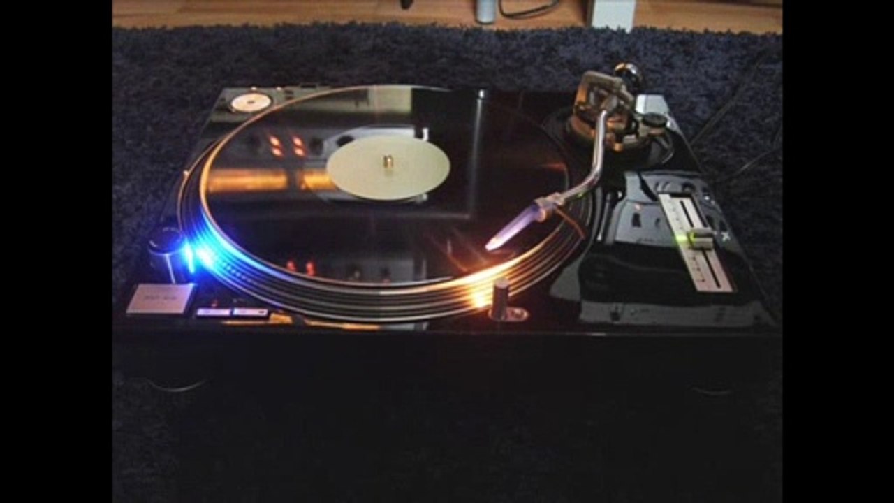 DEPECHE MODE - EARLY LIVE PERFORMANCES 82-86 (℗2013)