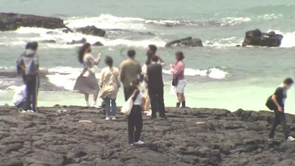 관광객 밀려드는 제주...방역 어쩌나 / YTN