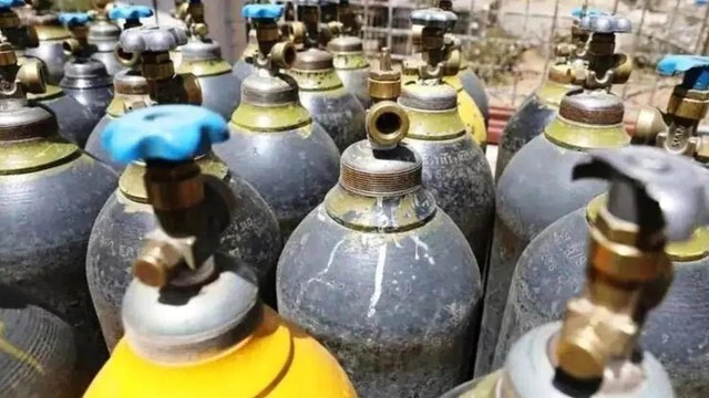Supply of Oxygen ends in hospital in Gwalior, creates panic