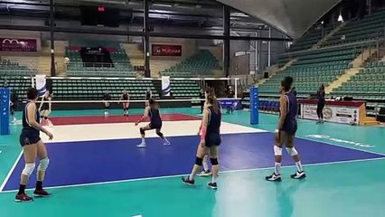 Images maritima: dernier entraînement des volleyeuses istréennes avant le Final Four