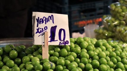 Kilosu 20 TL'den satılan erik vatandaşı memnun etti