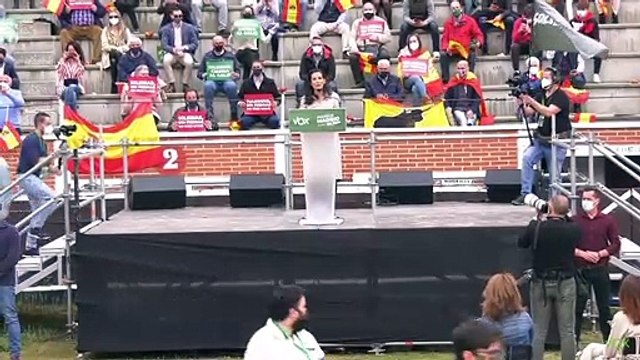 Rocío Monasterio vuelve a cargar contra Pablo Iglesias y Angels Barceló