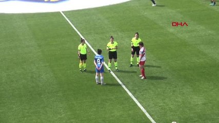 SPOR Hakkarigücü Spor Teknik Direktörü Cemile Timur: Hakkari'de kadın futbolu için zorlu bir mücadeleden geçtik