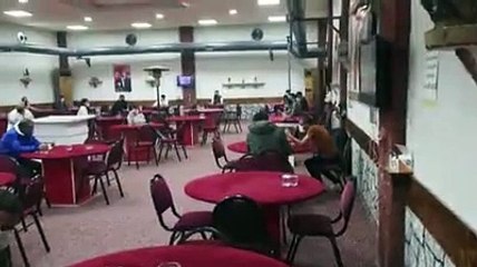 Kısıtlamada kumar oynamak için brandadan çadır yapmışlar