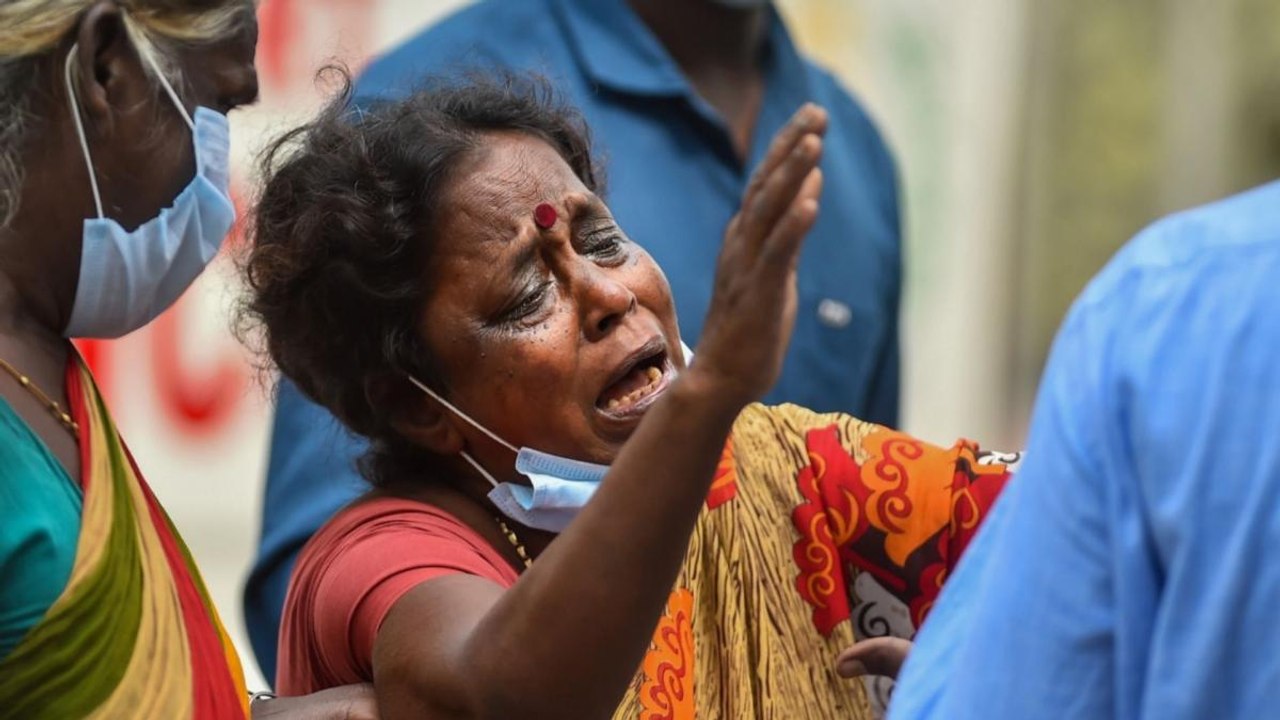 COVID: Patients family in trouble to get beds in hospital