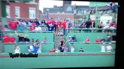 TOP 25 ATHLETES MOST FUNNIEST MOMENTS IN SPORTS