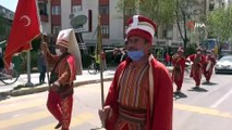Aksaray’da vatandaşlara atlı kortej ve mehter takımı ile moral konseri