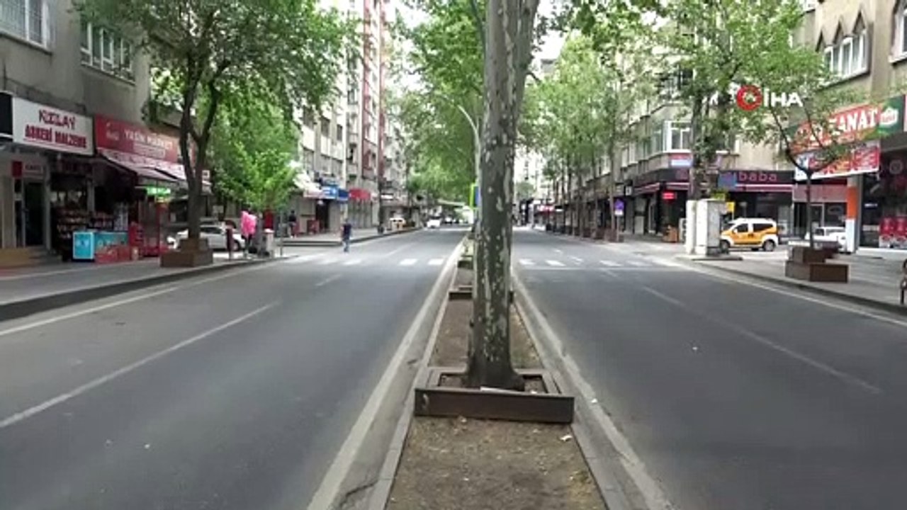 Diyarbakır sokakları kısıtlamanın 3'üncü gününde de boş kaldı