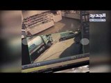 بالفيديو- اللحظات الاولى لحادث المنصورية: سائق الصهريج يقفز منه بعد ان فقد السيطرة عليه!
