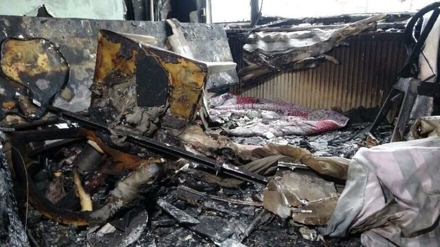 Sevgilisiyle tartıştı iki evi ateşe verdi