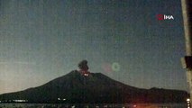 Japonya’da Sakurajima Yanardağı'nda patlama