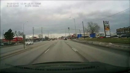 Kaçınılmaz kazadan kılpayı kurtulan usta şoför