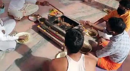 कोरोना महामारी से राहत के लिए विभिन्न धार्मिक अनुष्ठान भी जगह-जगह हो रहे हैं