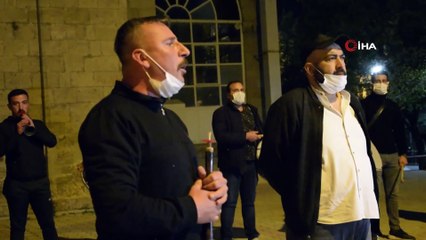 32 davulcu ve zurnacı, cami önünde toplandıktan sonra kentin dört bir yanına dağılıyor