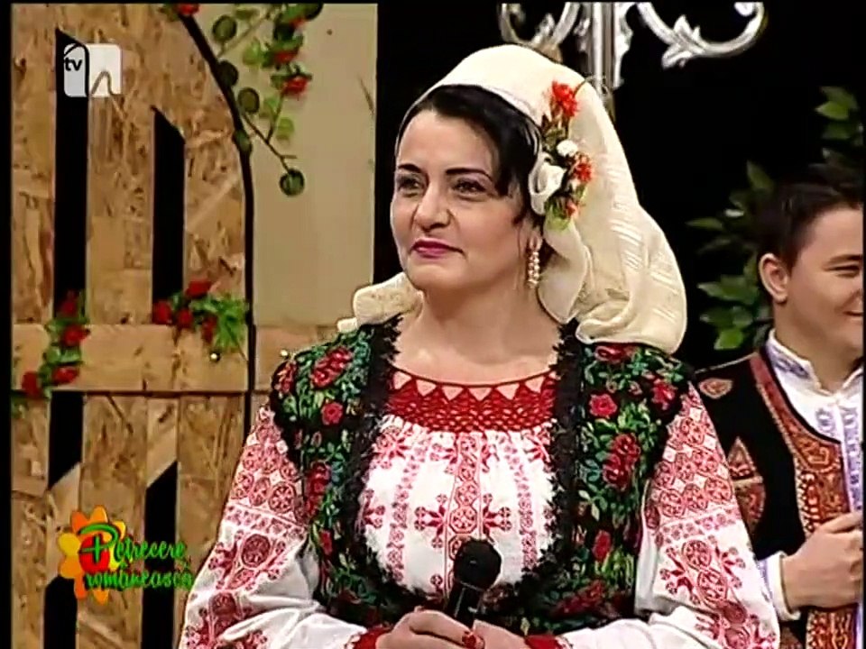 Alexandra Voicu - Ma trezii de dimineata (Petrecere romaneasca - Tvh - 14.12.2014)