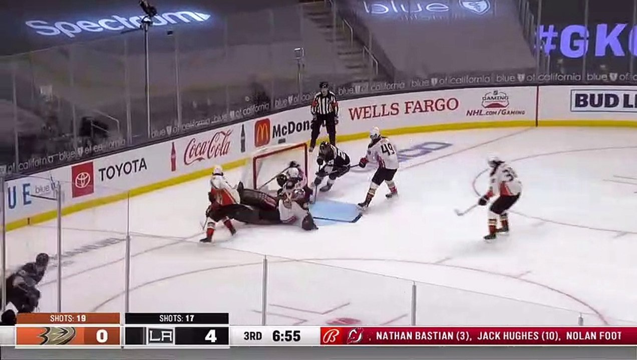 Brendan Lemieux Vs Josh Manson Fight Anaheim Ducks Vs Los Angeles Kings (2021 Nhl)