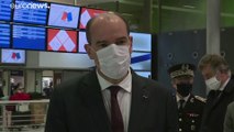 شاهد: رئيس الوزاء الفرنسي يتفقد تطبيق القيود الجديدة على الواصلين من خمس دول لمطار شارل ديغول