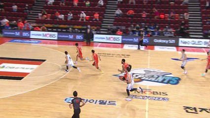 매각 앞둔 전자랜드의 놀라운 투혼...4강 PO 3차전 압승 / YTN