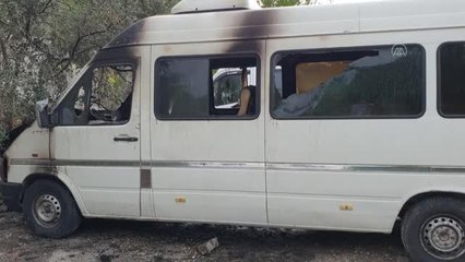 Park halindeki minibüste çıkan yangın hasara yol açtı