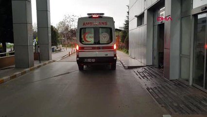 KOCAELİ KAVGADA KOLUNDAN BIÇAKLANDI