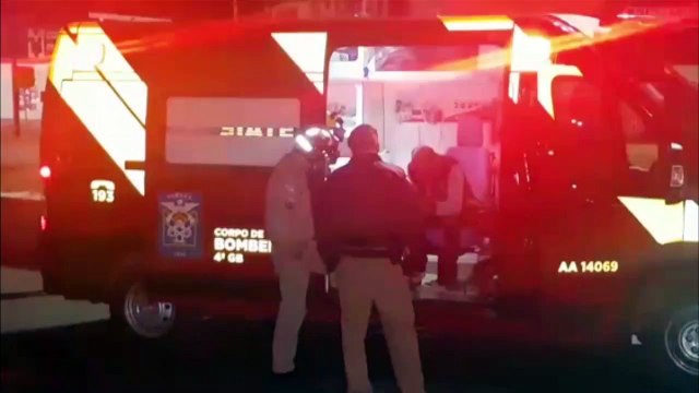 Motorista bate contra mureta na Avenida Carlos Gomes