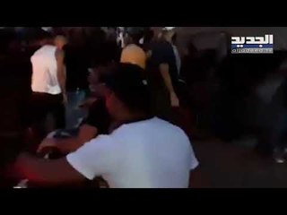 متظاهرون يقتحمون مكتب النائب السابق مصباح الاحدب ويطوقون منزله