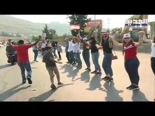 سلسلة بشرية "إيد بإيد" على مساحة الوطن