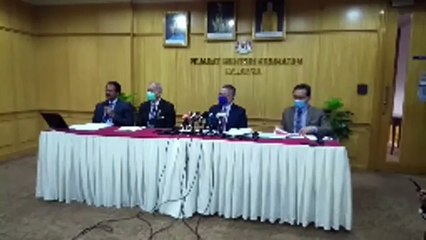 'Vaksin AstraZeneca selamat, akan disuntik pada golongan 60 tahun ke atas'